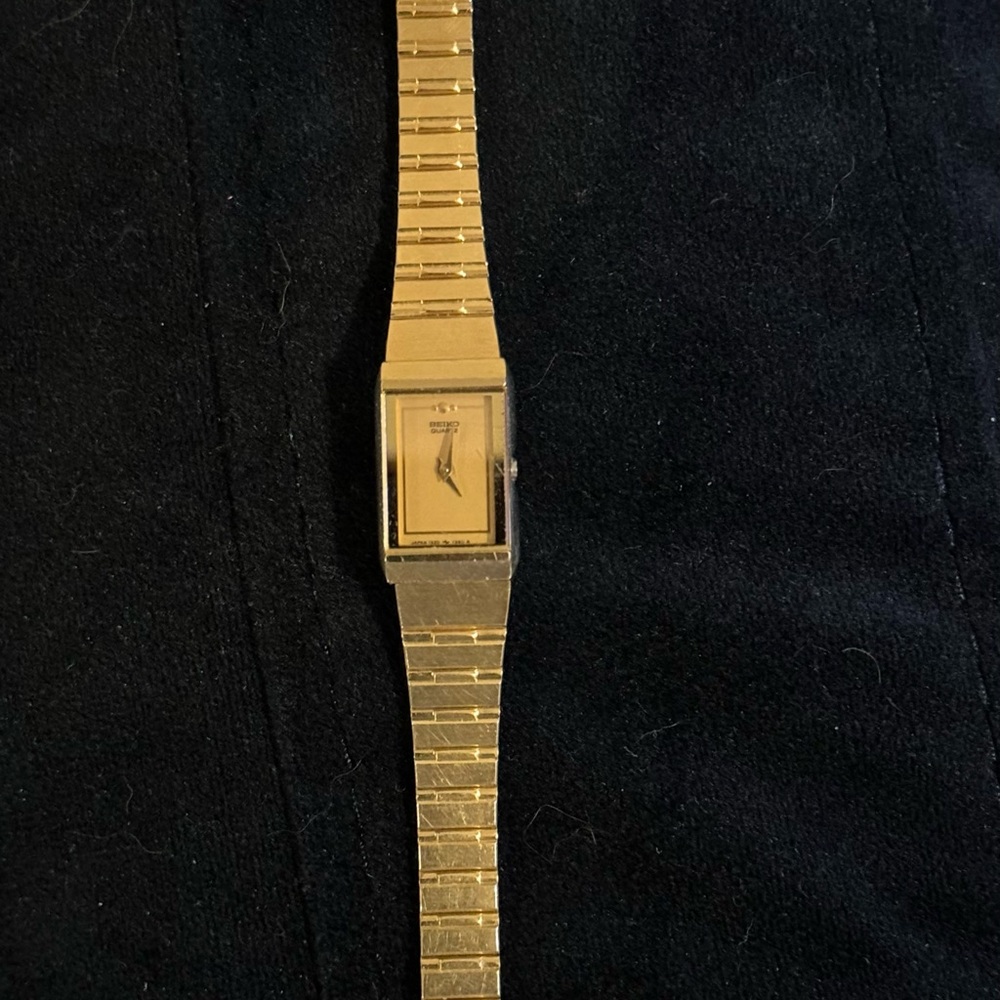 Seiko Vintage Dainty bracelet watch